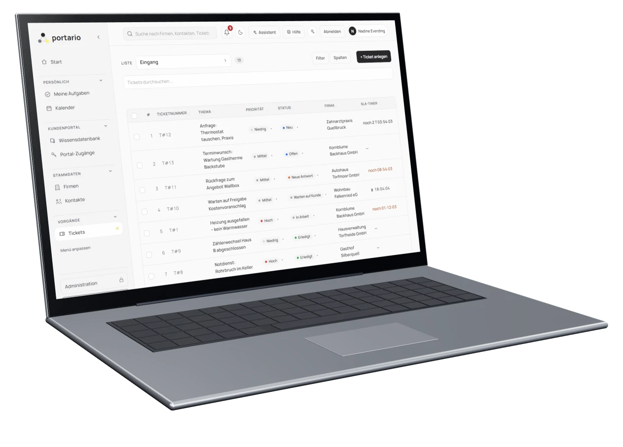 CRM für Handwerksbetriebe auf einem Notebook